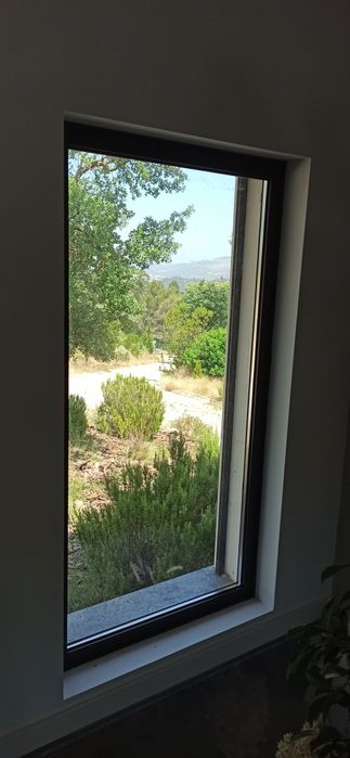 Janela Alumínio (ruptura térmica)64285168333697120