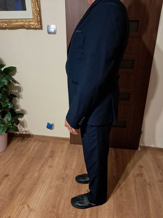 Garnitur męski 176/108/54