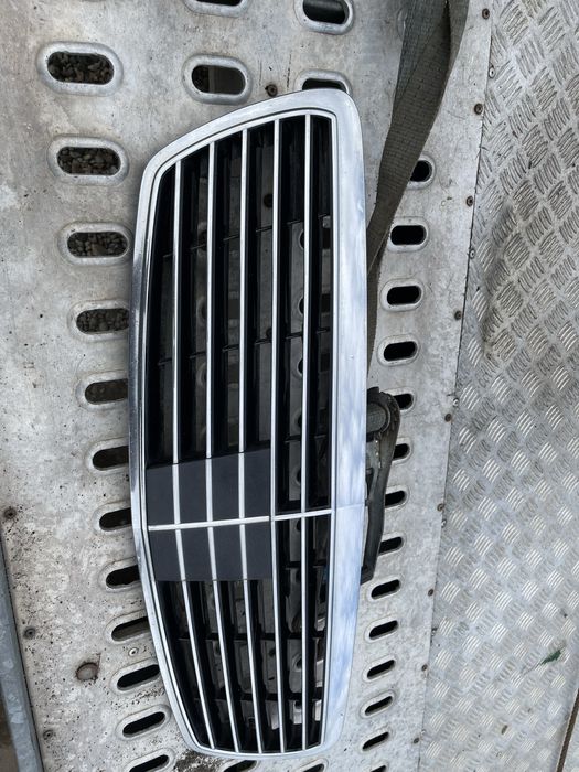 Mercedes w211 grill avantgarde distronic