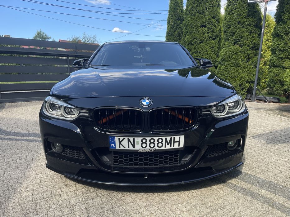 BMW F30 330i xDrive automat hak