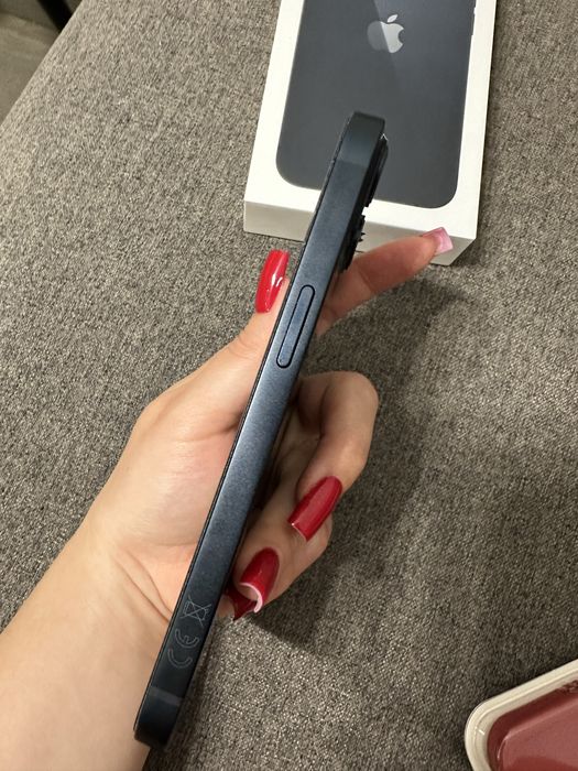 Продам iPhone 13 , 128 gb