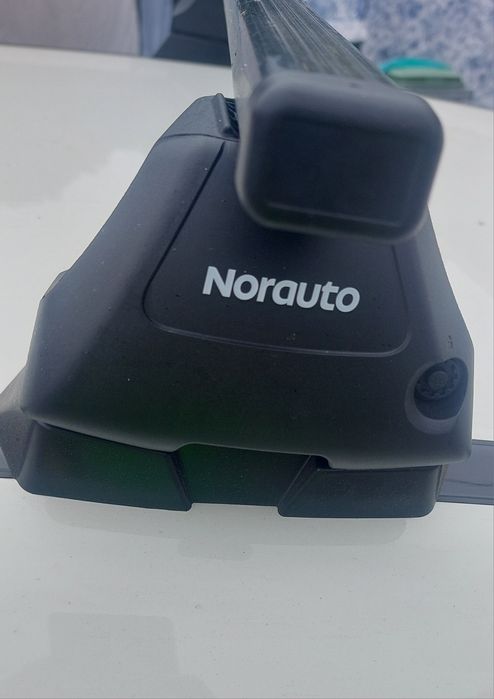 Barras de tejadilho da Norauto de aço completamente novas