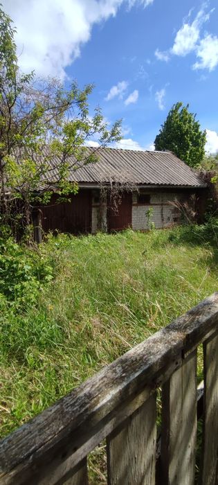 Чудова Садиба з комунікаціями в с. Анисів. Поруч Десна.є  ЖД станція