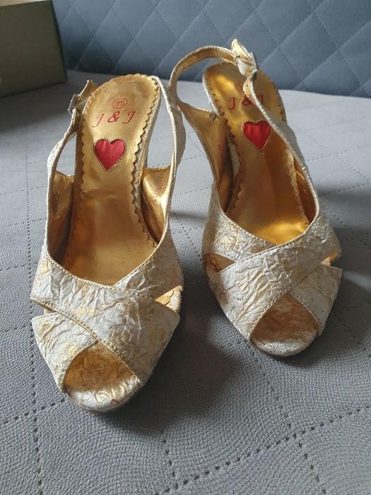 Buty letnie na szpilce