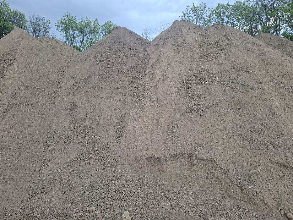 Sprzedam ziemię humus