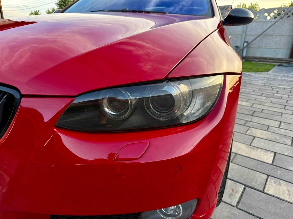 BMW 3 Series 2007 E92  •  325i AT (218 к.с.) xDrive  •  Base