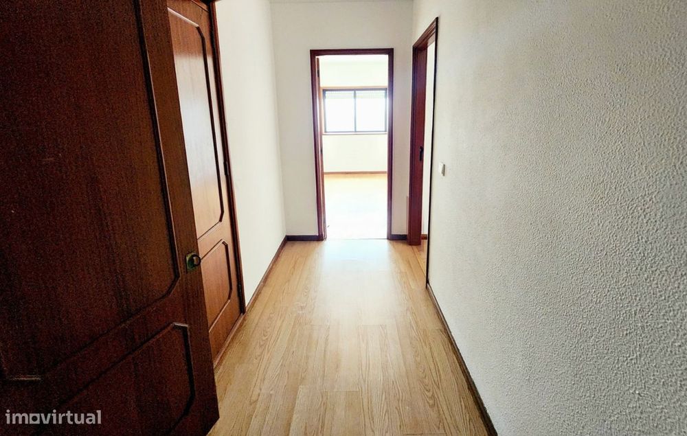 Apartamento T2 em Vilar do Paraíso