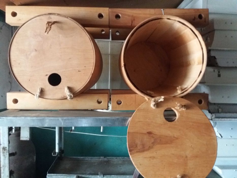 Контейнер  под емкости для вина и других напитков