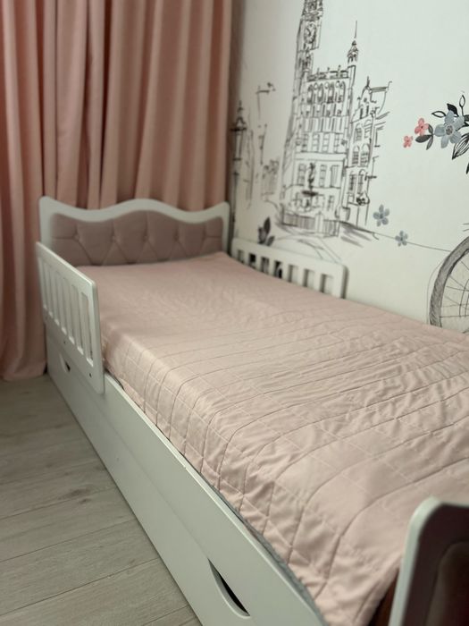 Продам Ліжко полуторне