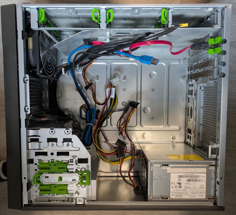 Fujitsu Tower PC Case433442947146731522