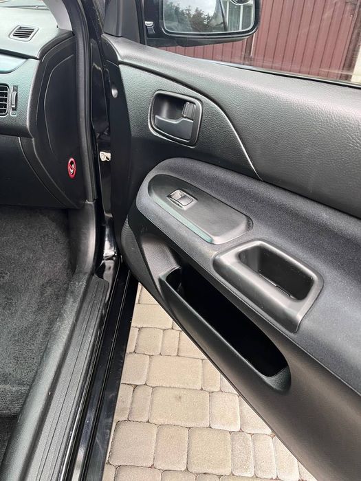 Авто Лансер 9 Mitsubishi Lancer 9