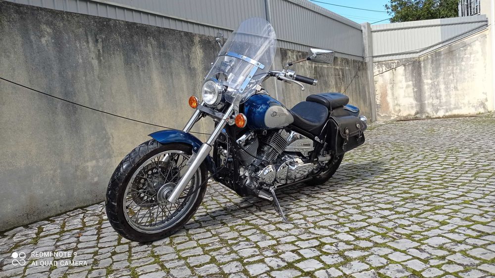 Vendo Yamaha Dragstar XVS 650 com 24000 quilómetros, super bem estimada como mostram as fotos.