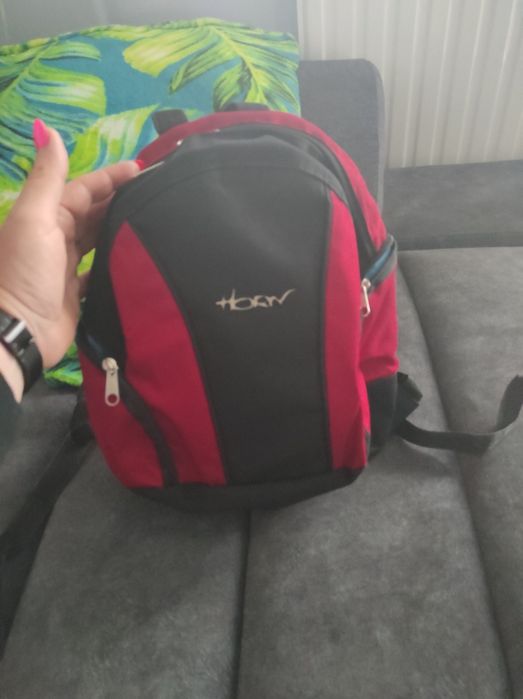 Mały plecak, do przedszkola szkoły czarny czerwony