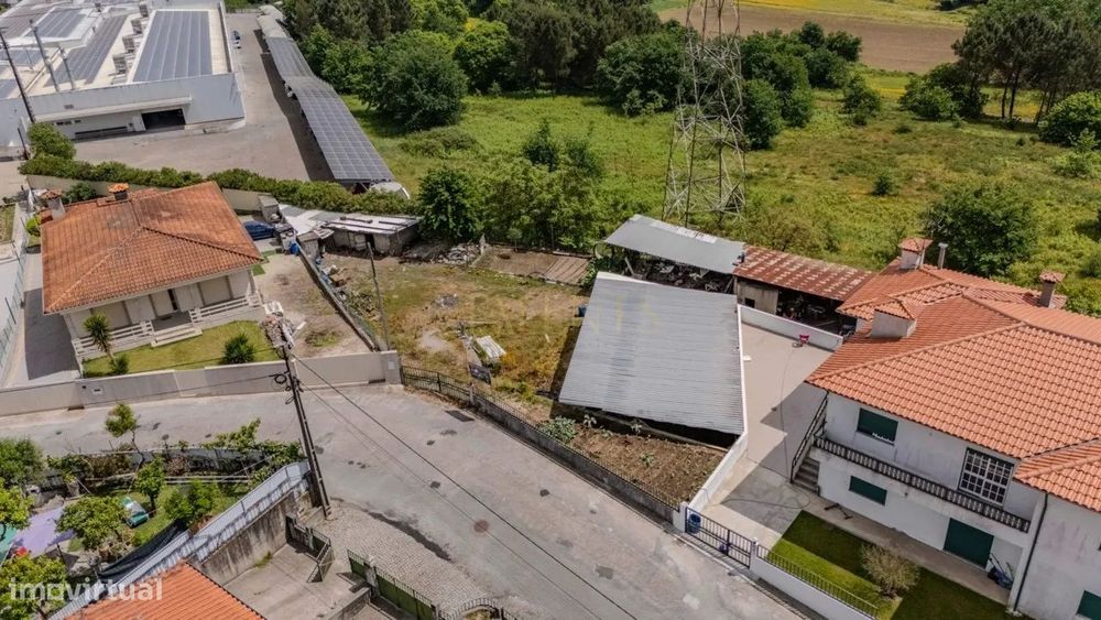 Terreno Premium em Ronfe - 860m2 para a casa dos seus Sonhos!