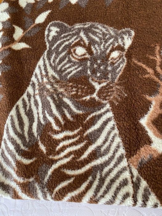 Продам недорого теплі пледи!