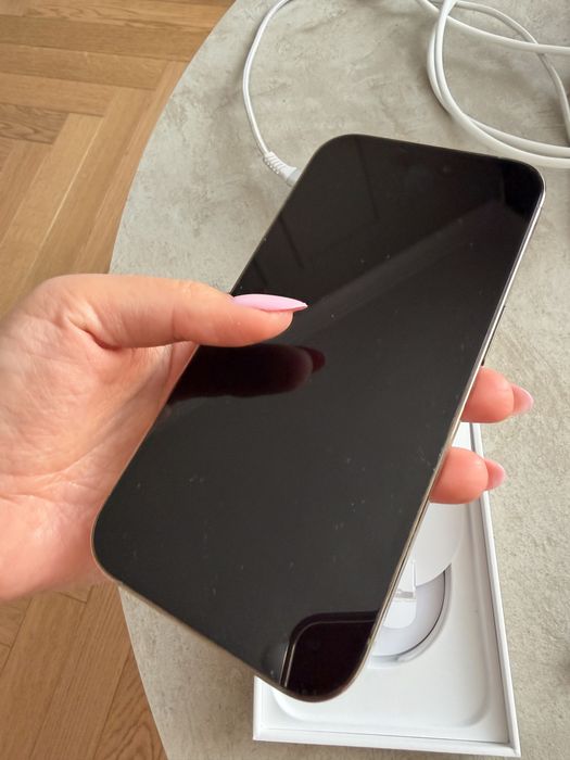 Iphone 14 pro - super stan