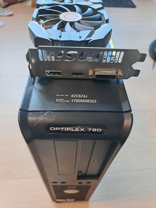 Komputer stacjonarny DELL OPTIPLEX 700 plus grafika