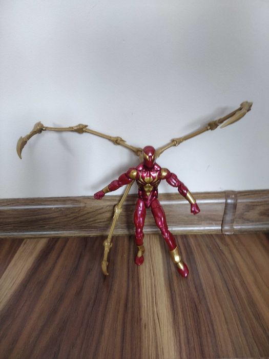 Zabawki z serii Avengers