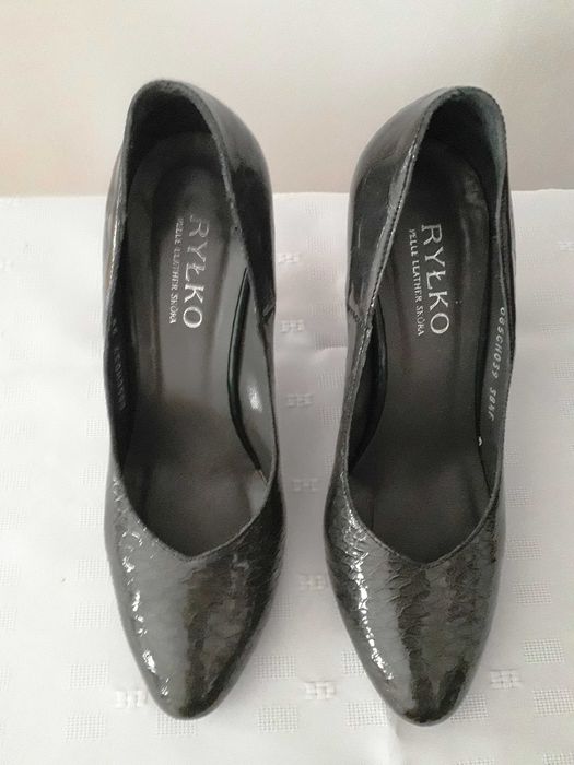 Buty- czółenka ze skóry  (38,5 F)  firmy Ryłko + torebka - komplet