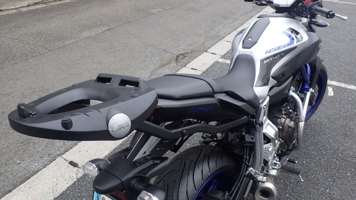 2118FZ MT-07 (14-17) YAMAHA GIVI stelaż centr.