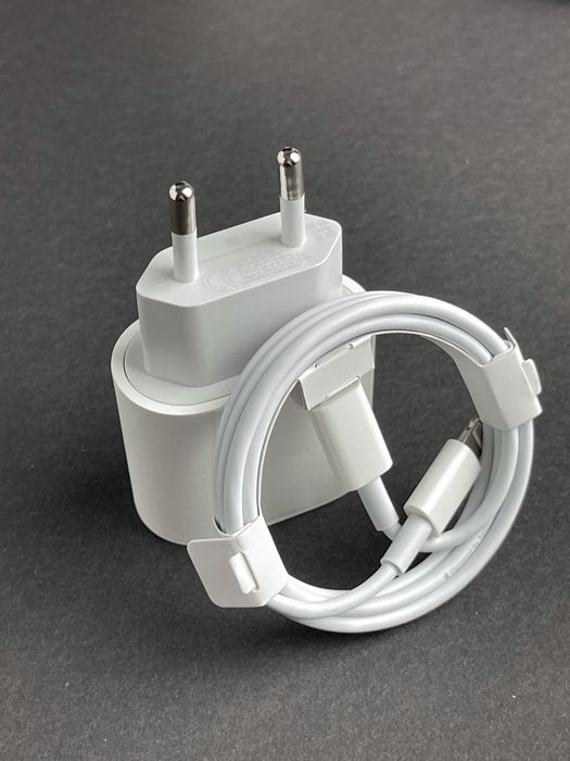 Zestaw do iPhone ładowarka 20W i kabel lighting USB-C