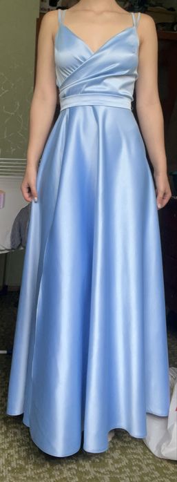 Вечірня довга сукня