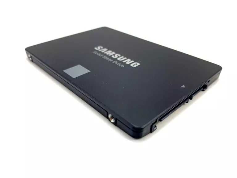 Dysk SSD Samsung 870 EVO 4tb 2.5" Sata III (MZ-77E4T0) (2025.08)