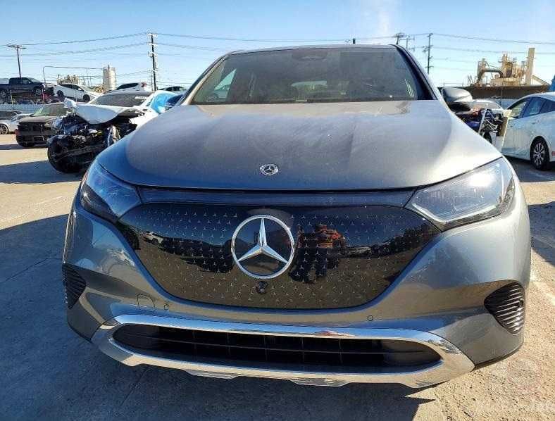 Двері Mercedes EQE SUV Розборка EQE запчастини EQE 295 294 Четверть