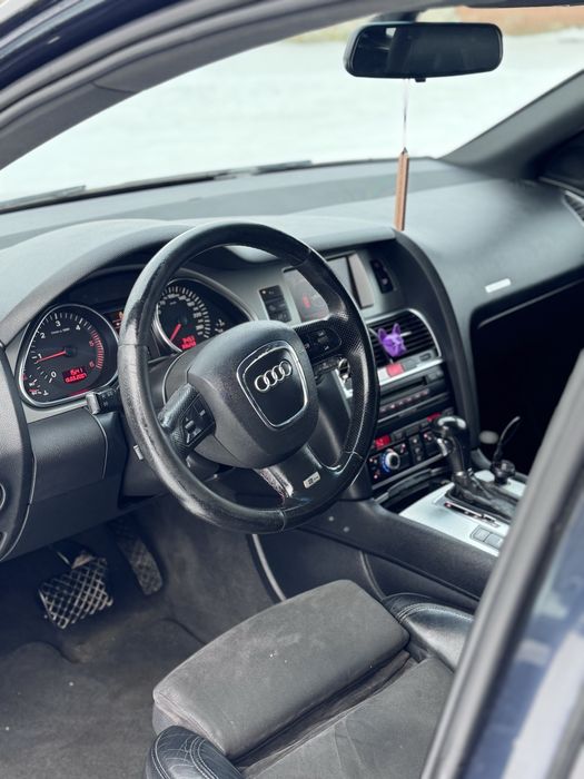продам Audi Q7 2007