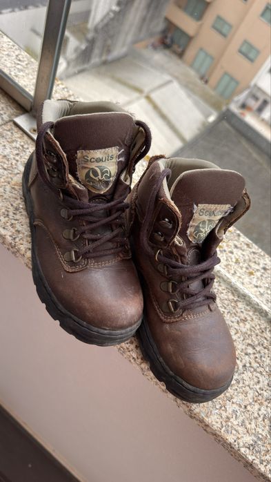 Botas ESCUTEIRO 34 e 35