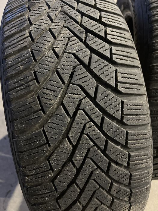 Opony zimowe continental 205/55/16r para