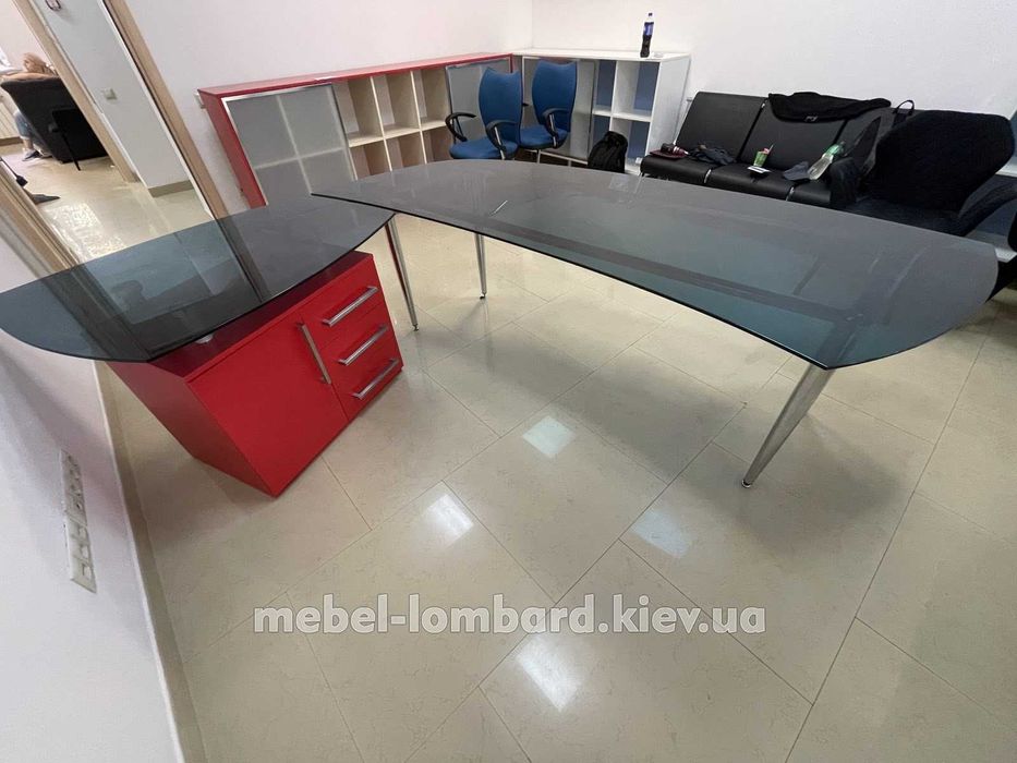 Набор офисной мебели"Стекло" "Loft" (2 предмета) "Красный" бу
