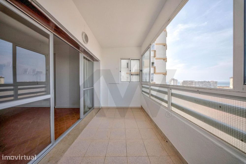 Fantástico T1 com Vista Mar na Costa da Caparica