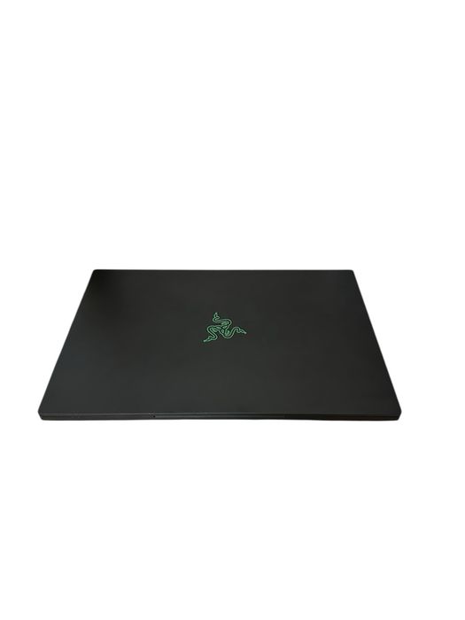 Razer i9-11900H/RTX 3080 16gb/32gb ram/1TB SSD/OLED 4K UHD