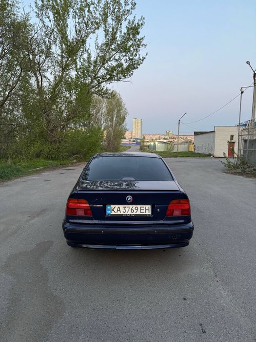 Продам BMW e39 M52b25