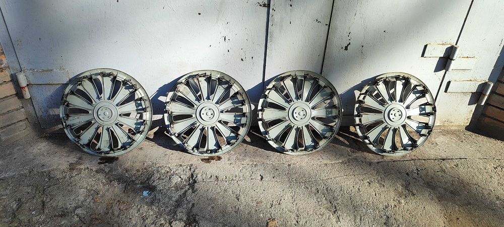 Оригінальні ковпаки Mercedes R17