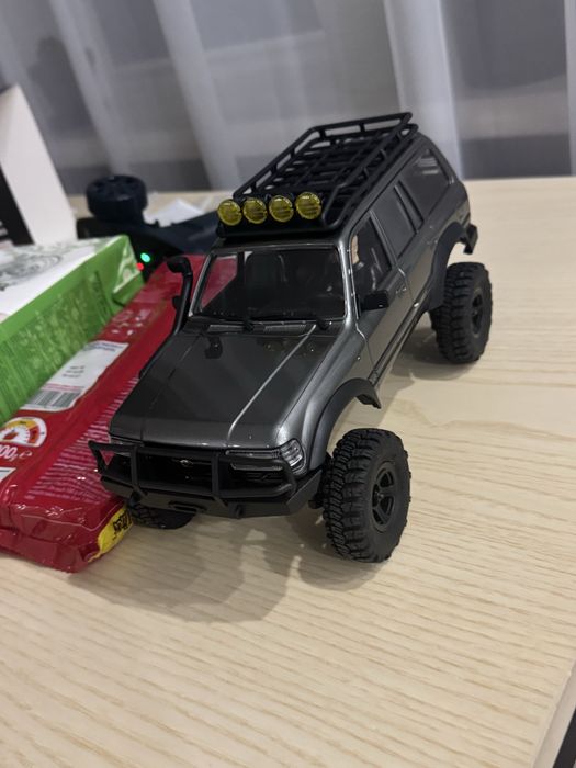 Машинка на радио управлении FMS LC 80 LC-80 LC80 Land Cruiser 1:18