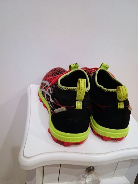 Buty sportowe Asics rozm.39,5
