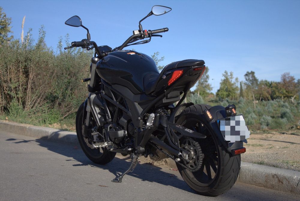 Benelli 502c - impecável, Mota de garage, baixos Km