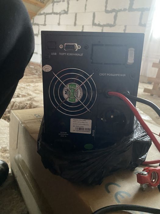 Продам ДБЖ luxeon ups-1000l