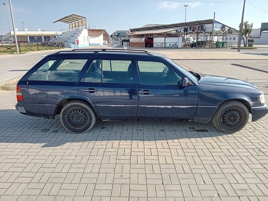 Mercedes Benz 124 T Gasóleo