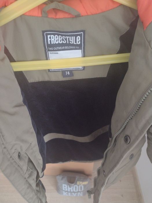 Casaco impermeável e acolchoado