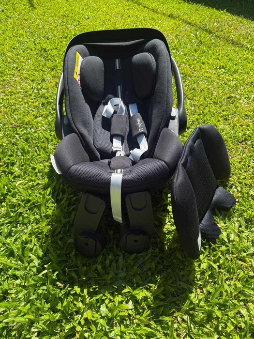 Cadeira bébé auto Cybex com acessórios