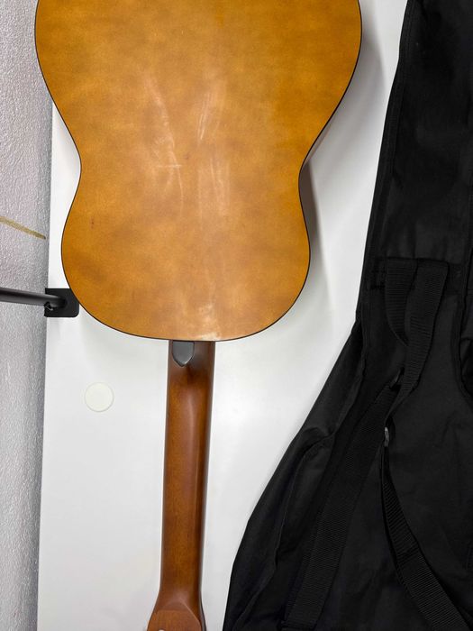 Guitarra Classica Stagg C440 com mala- praticamente nova