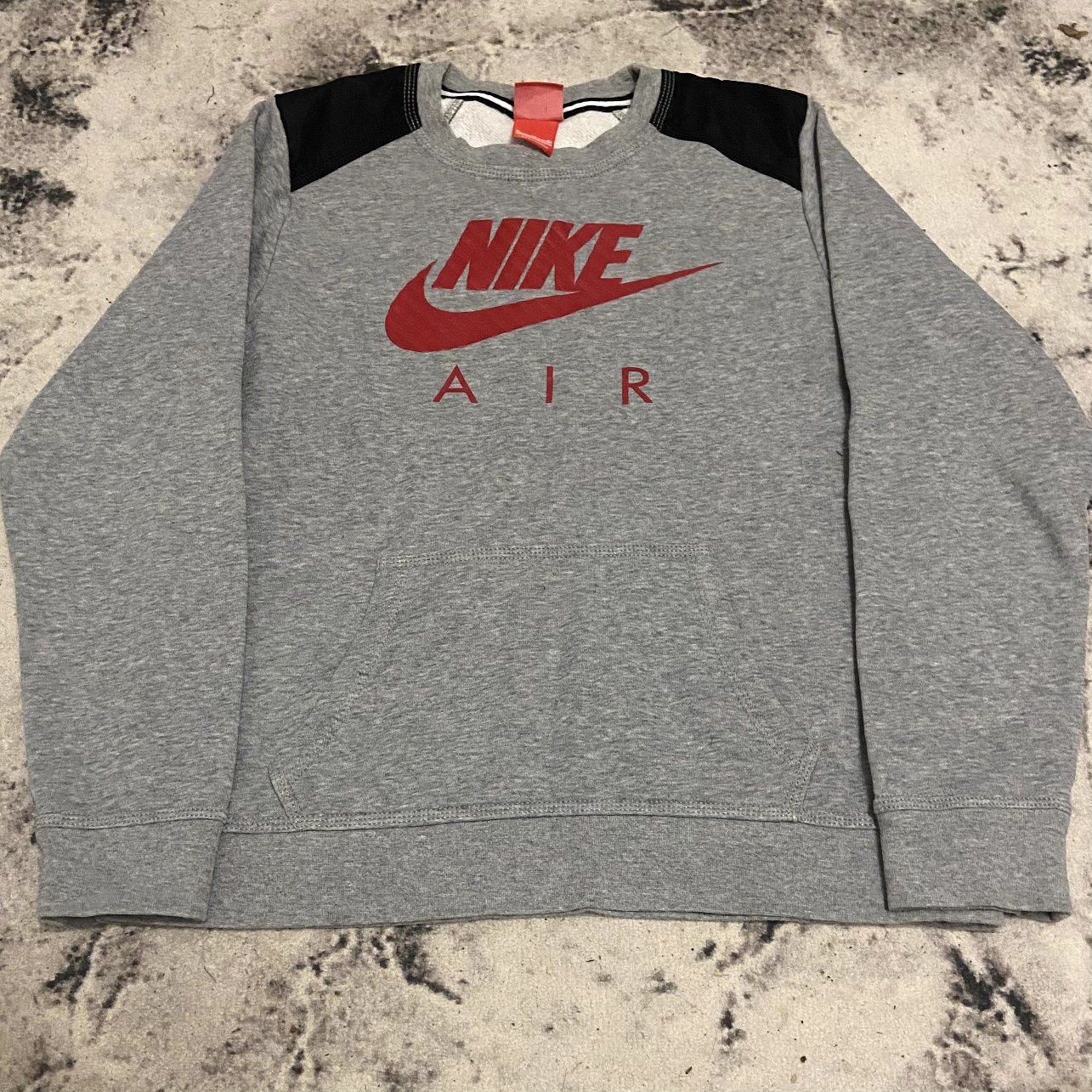Nike air big logo 245 Olx