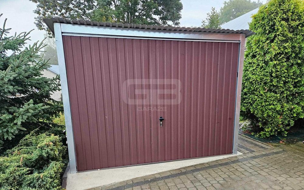 Garaż blaszany 3x4 m - wolnostojący - brama uchylna - spad w tył GB134
