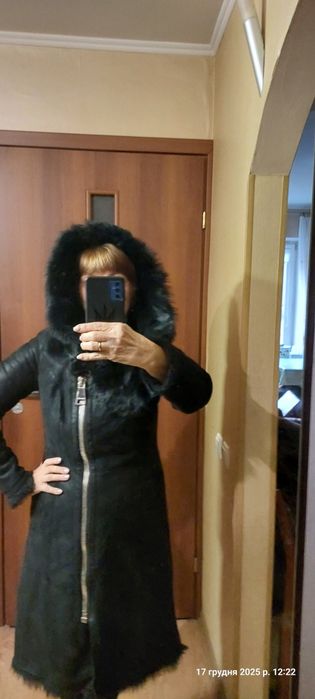 Продам гарну дубленку