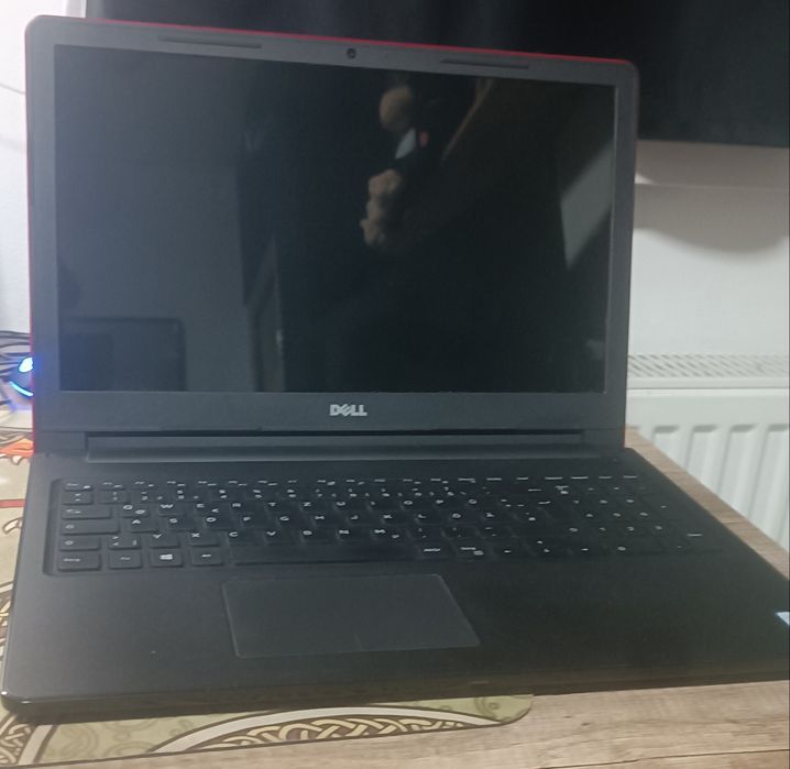 Laptop dell inspiron 15