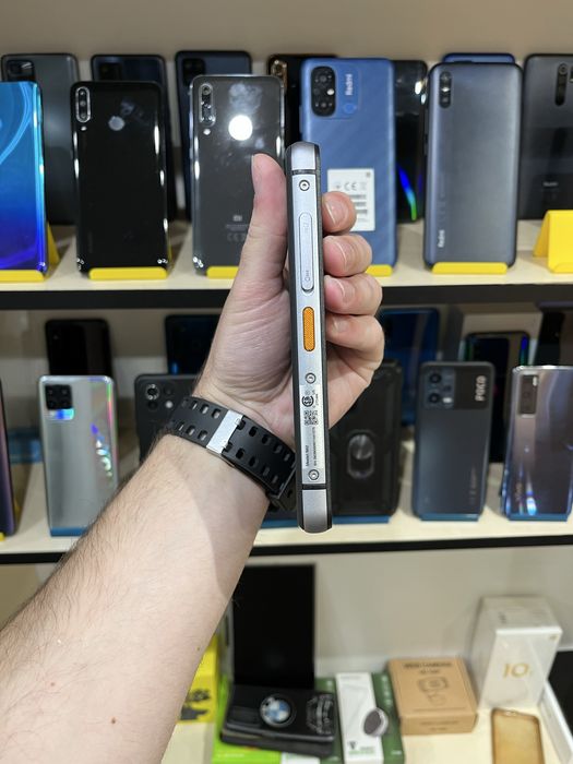 Броньований Caterpillar CAT S62 4/128GB NFC