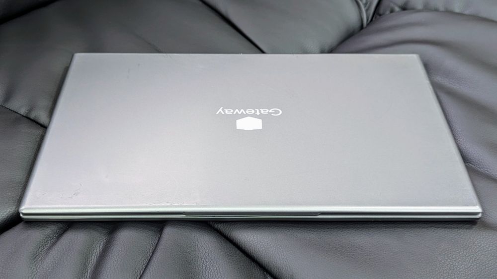 Тонкий ноутбук Gateway 15 AMD Ryzen 7 3700 8Gb DDR4 128-1Tb SSD m.2